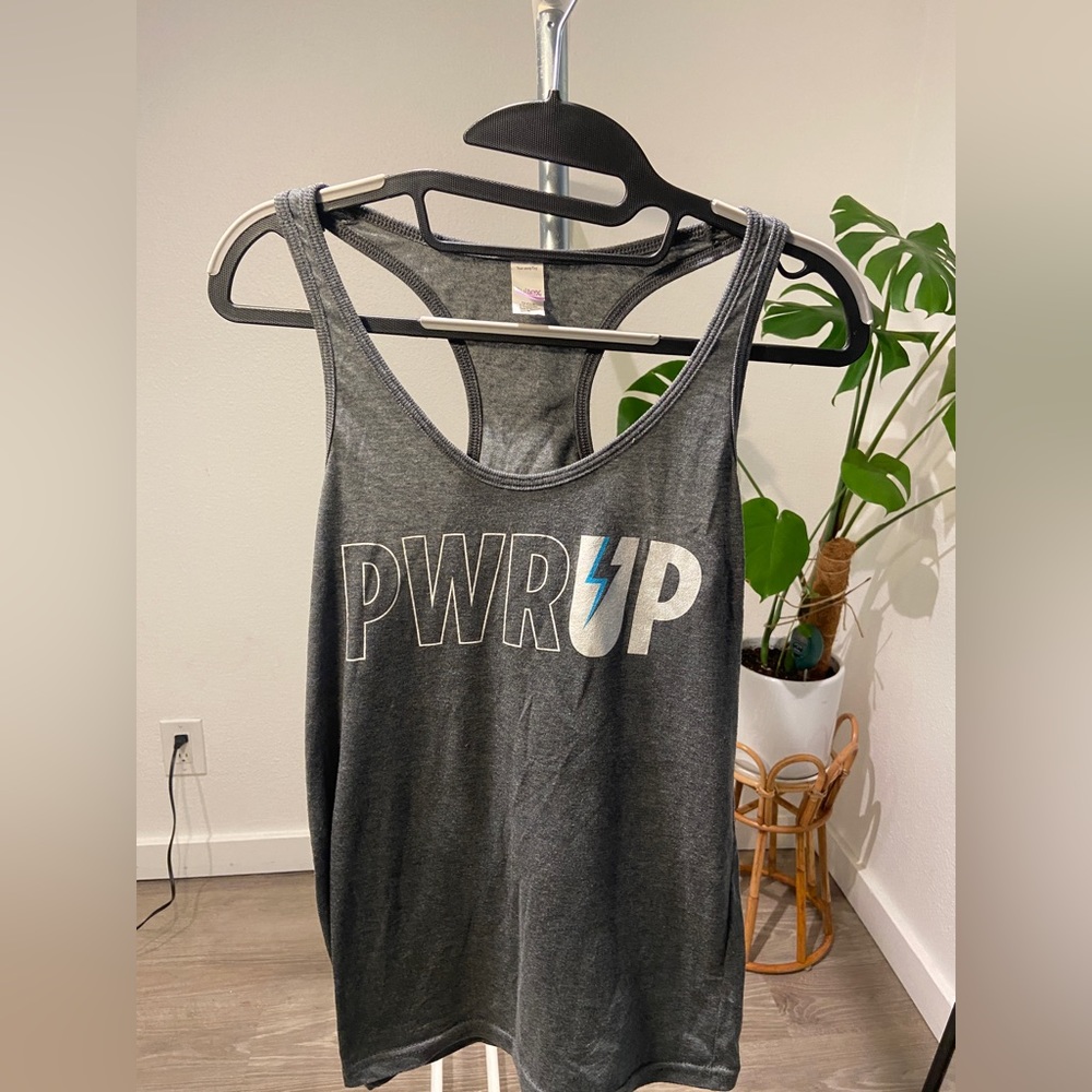 Workout tops